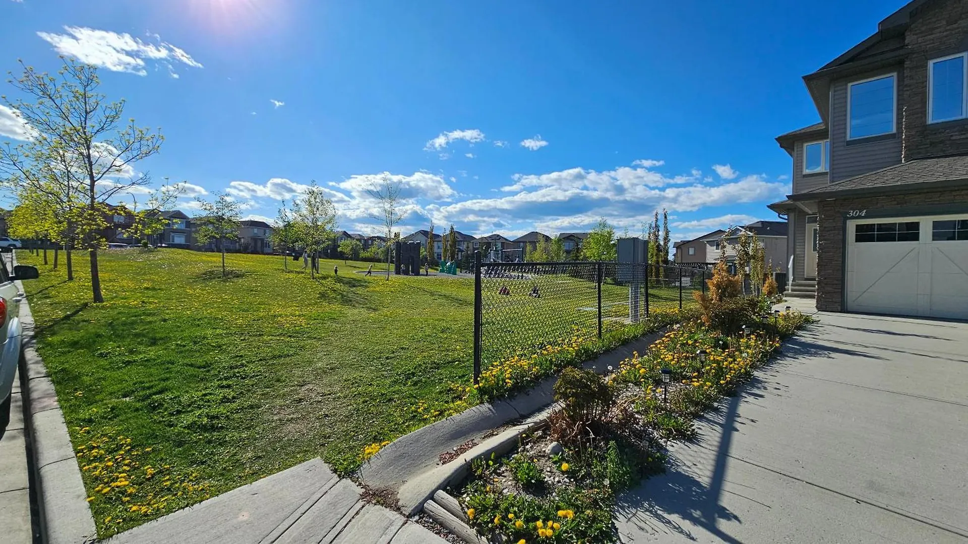 Luxury Basement Suite With 2 Bedrooms, 2 Queen Beds, Free Wi-Fi, And Free Parking Calgary 0*,