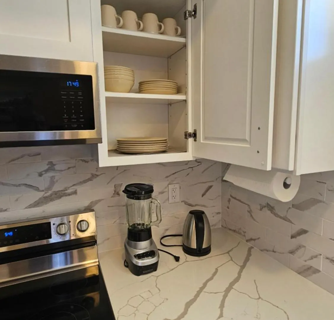 Luxury Basement Suite With 2 Bedrooms, 2 Queen Beds, Free Wi-Fi, And Free Parking Calgary 0*,